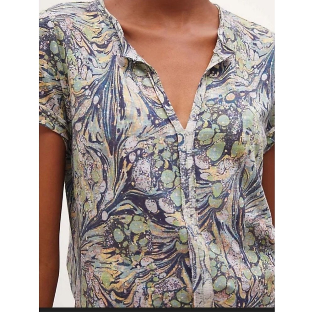 Anthropologie Pilcro Turquoise Marble Swirl Print Spliced-neck multicolor tee.
